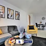 Modern 2 Bed, 2 Bath Apt With Ensuite By Avalora Short Lets & Serviced Accommodation Salford With Balcony, Near Tram Stop Salford Quays