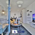 Modern 2 Bed, 2 Bath Apt With Ensuite By Avalora Short Lets & Serviced Accommodation Salford With Balcony, Near Tram Stop Salford Quays